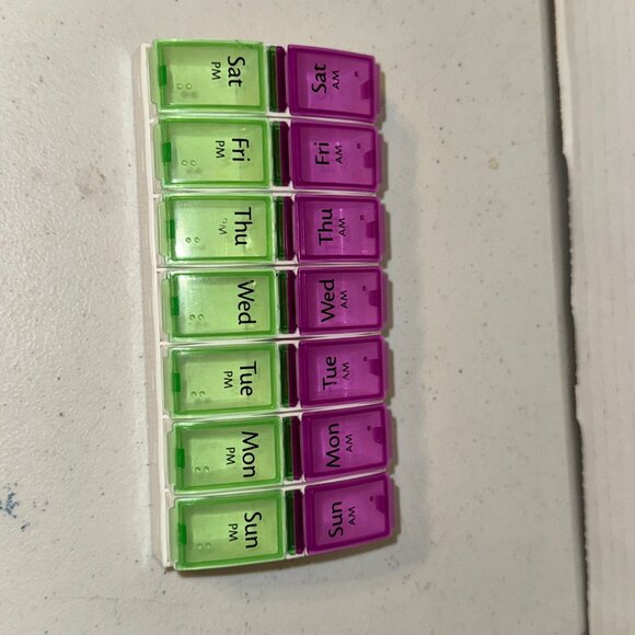 AM/PM Weekly Pill Planner, 7.5", set of 2 - Picture 3 of 8